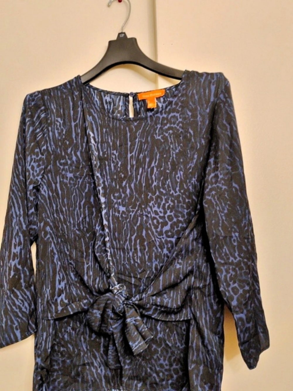 Gigi Parker Animal Print Tie-Front Blouse in Blue & Black Size Medium